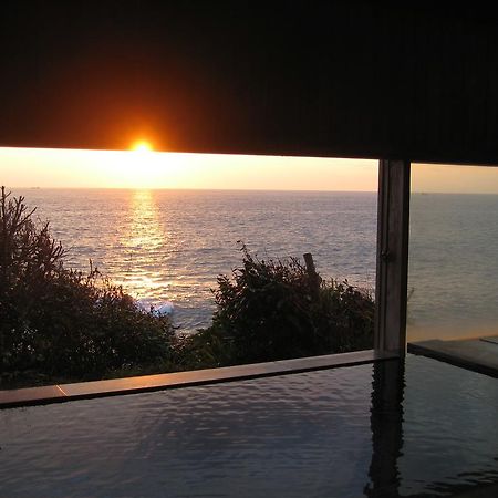 Umitsubaki Hayama Hotell Asaragi Exteriör bild