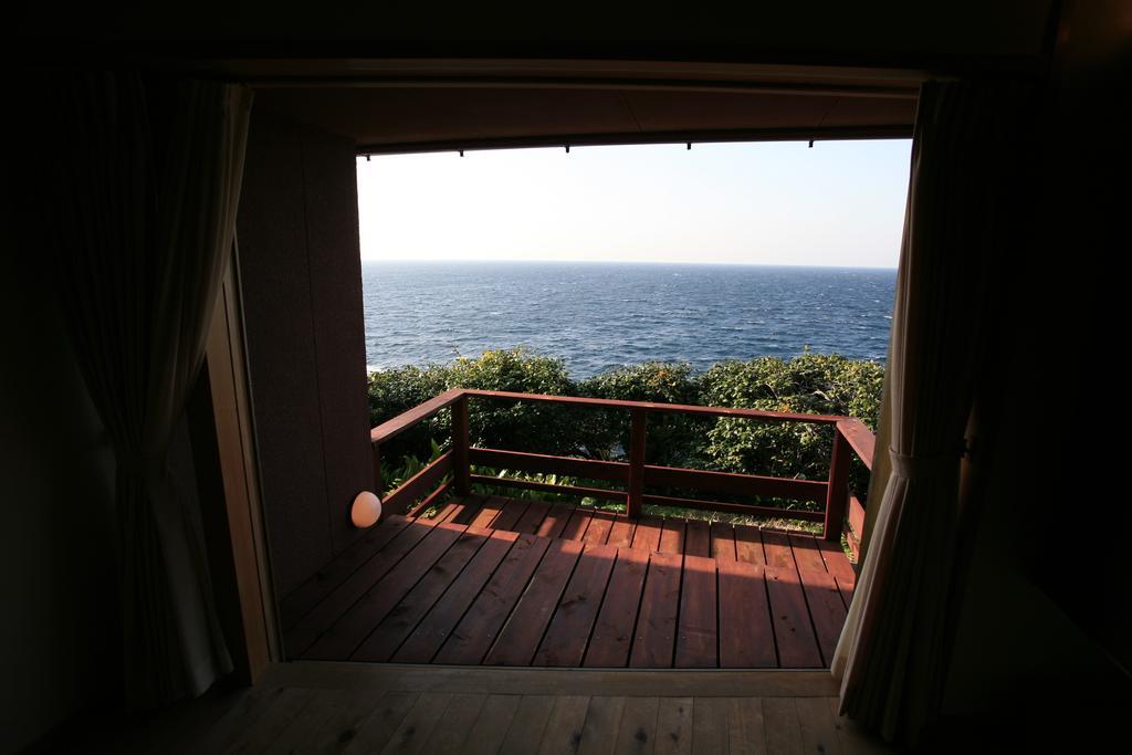 Umitsubaki Hayama Hotell Asaragi Rum bild
